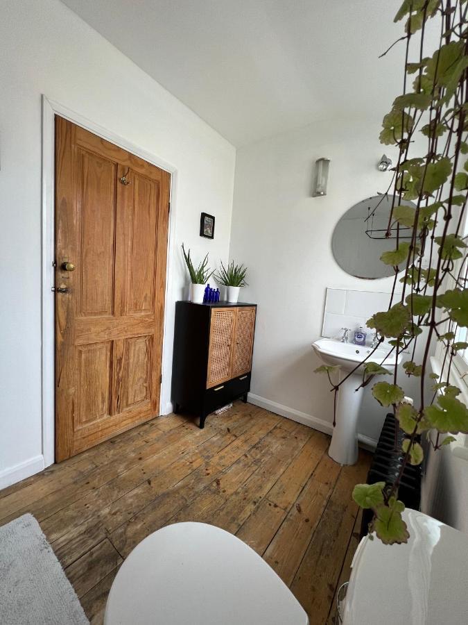 Gazde/Camere de închiriat In Hackney